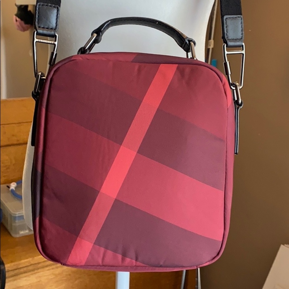 Rare, Burberry, Crossbody Bag/Lunch Tote - Picture 4 of 13
